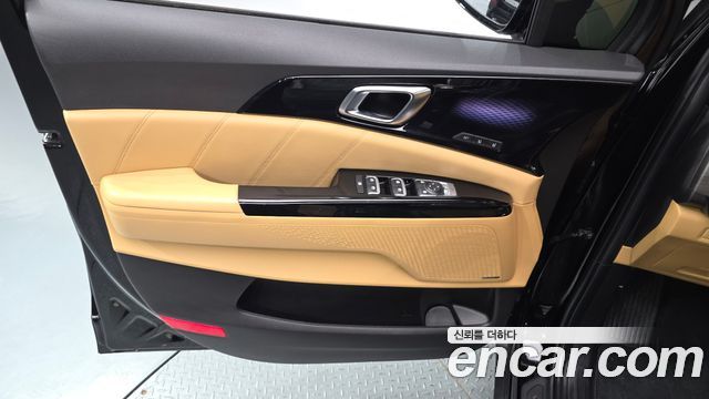 Kia Canival 2023 — photo 15
