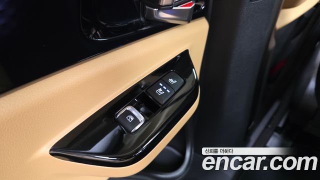Kia Canival 2023 — photo 29