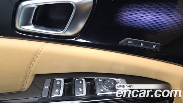 Kia Canival 2023 — photo 30