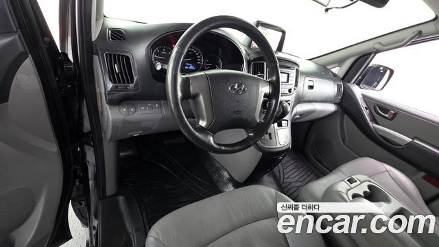 Hyundai Starex 2021 — photo 10
