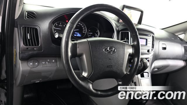 Hyundai Starex 2021 — photo 19