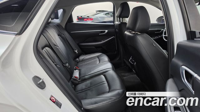Hyundai Sonata 2020 — photo 17