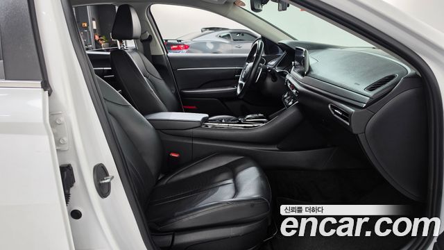 Hyundai Sonata 2020 — photo 16