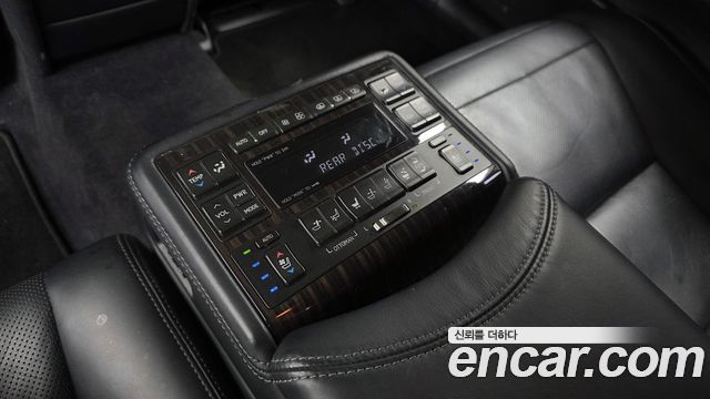 Lexus LS 2014 — photo 18