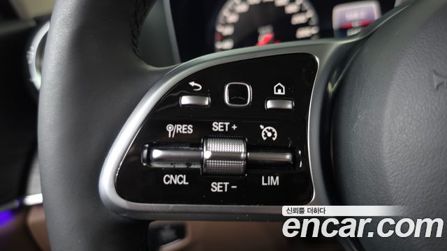 Mercedes-Benz E-Class 2019 — photo 22
