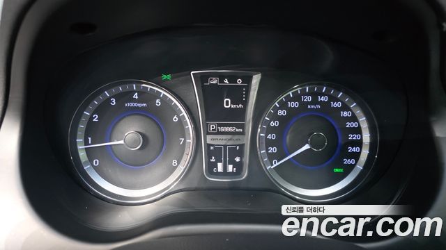 Hyundai Grandeur 2015 — photo 11