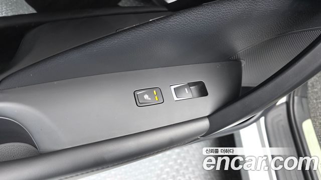 Hyundai Grandeur 2015 — photo 24