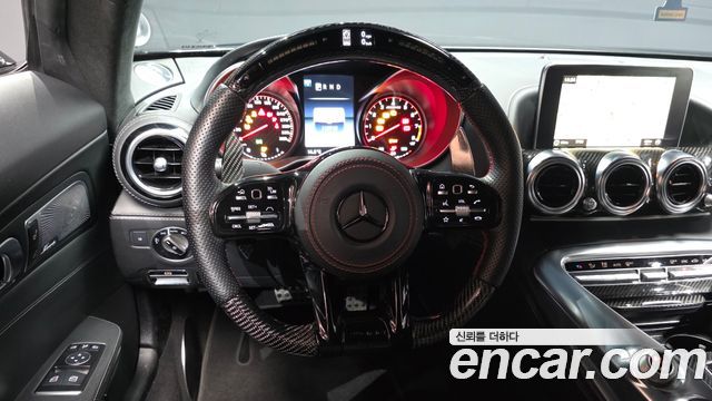 Mercedes-Benz AMG GT 2016 — photo 11