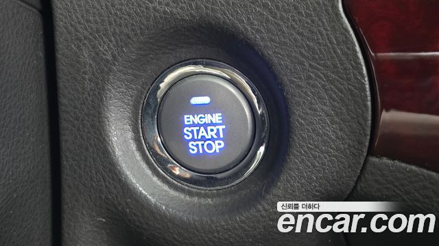 Hyundai Santafe 2011 — photo 13
