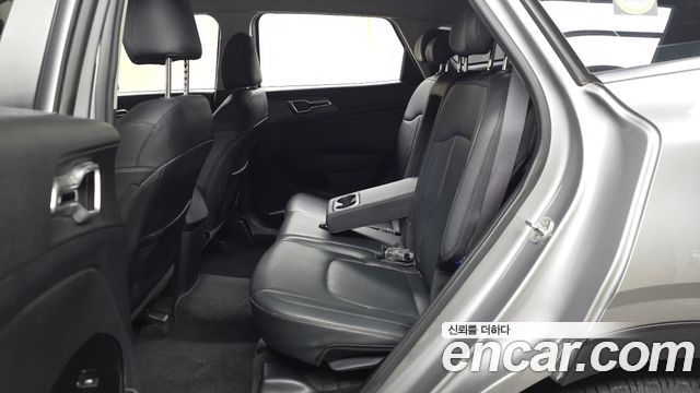 Kia Sportage 2022 — photo 18