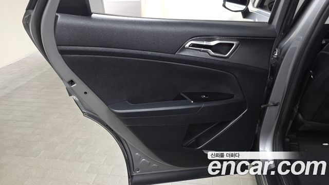 Kia Sportage 2022 — photo 15