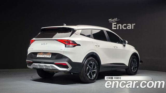 Kia Sportage 2023 — photo 2