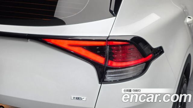 Kia Sportage 2023 — photo 9