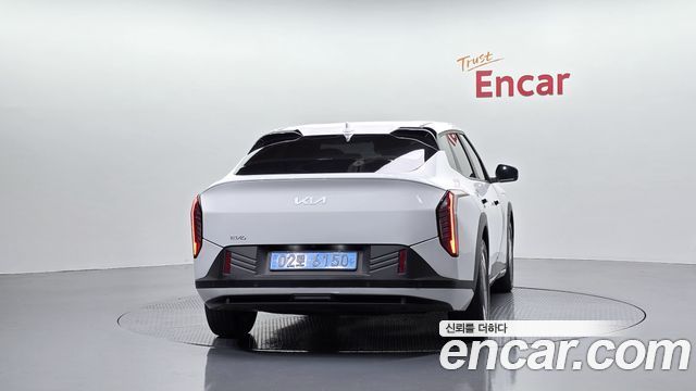 Kia EV4 2026 — photo 4
