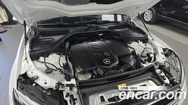 Mercedes-Benz GLC-Class 2026 — photo 6