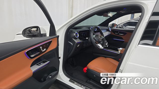 Mercedes-Benz GLC-Class 2026 — photo 13