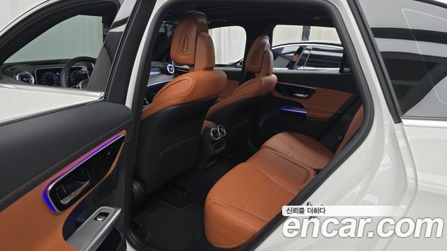 Mercedes-Benz GLC-Class 2026 — photo 18