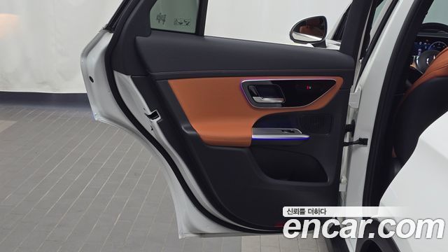 Mercedes-Benz GLC-Class 2026 — photo 15