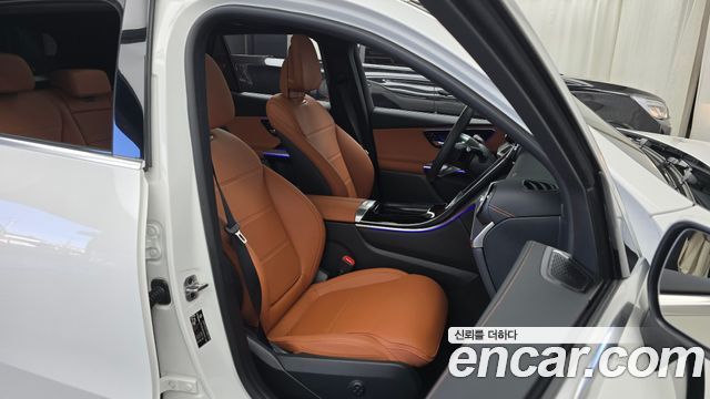 Mercedes-Benz GLC-Class 2026 — photo 16