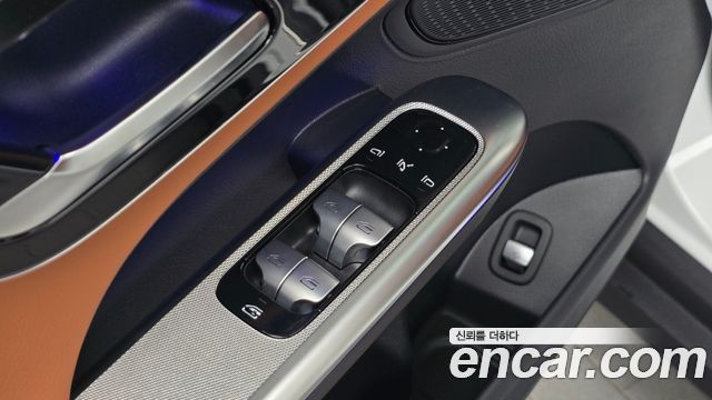 Mercedes-Benz GLC-Class 2026 — photo 28