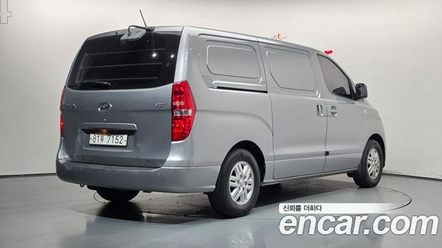 Hyundai Starex 2018 — photo 2