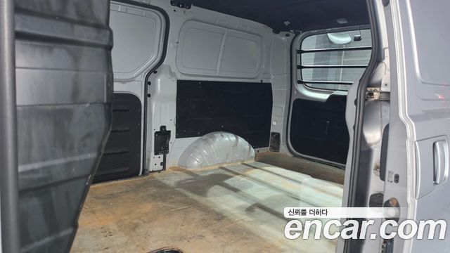 Hyundai Starex 2018 — photo 11