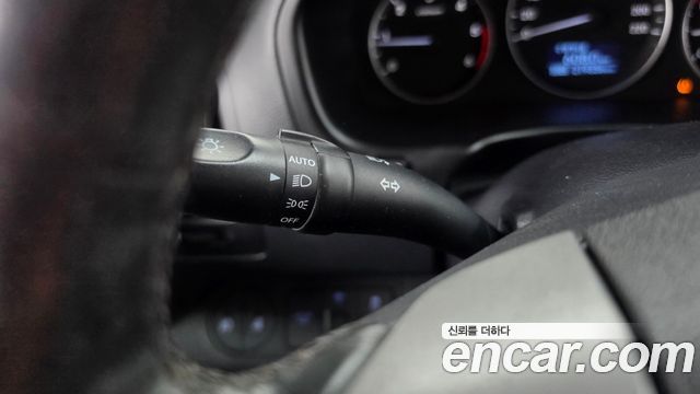 Hyundai Starex 2018 — photo 18