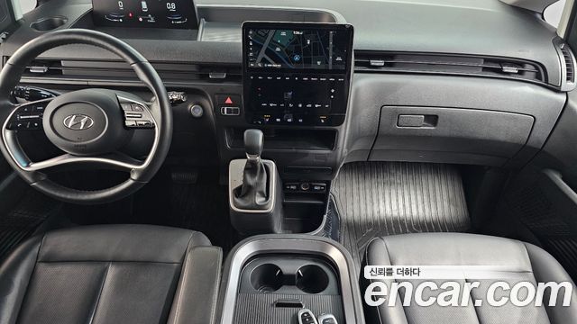 Hyundai Staria 2023 — photo 10