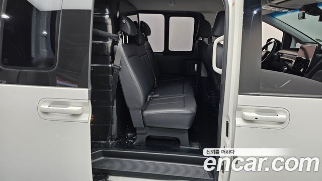 Hyundai Staria 2023 — photo 17