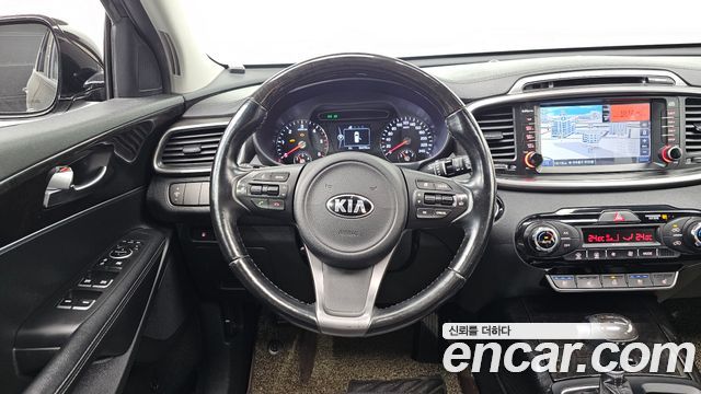 Kia Sorento 2016 — photo 13