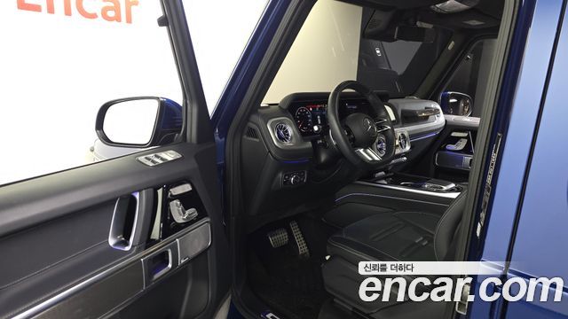 Mercedes-Benz G-Class 2025 — photo 10