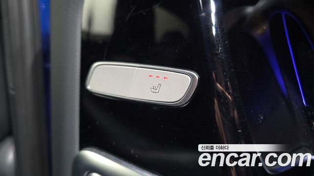 Mercedes-Benz G-Class 2025 — photo 18