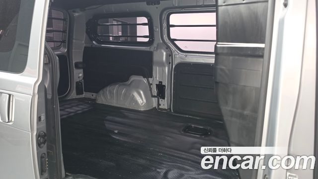 Hyundai Starex 2020 — photo 12