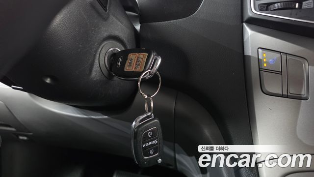 Hyundai Starex 2020 — photo 14