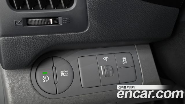 Hyundai Starex 2020 — photo 18