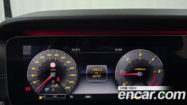 Mercedes-Benz CLS-Class 2020 — photo 11