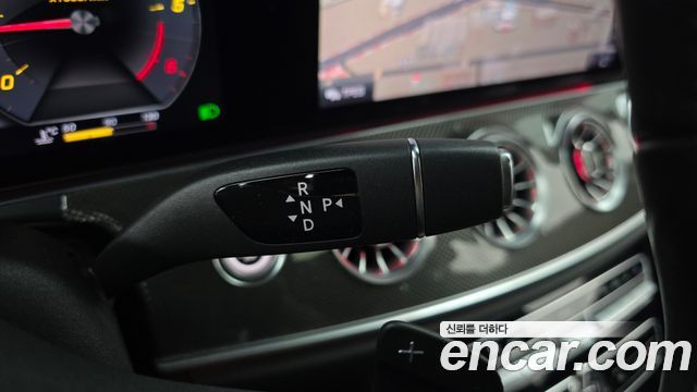 Mercedes-Benz CLS-Class 2020 — photo 12