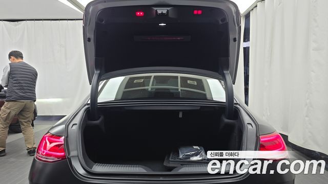 Mercedes-Benz CLS-Class 2020 — photo 23