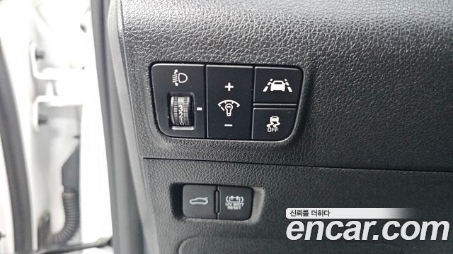 Kia K5 2023 — photo 13