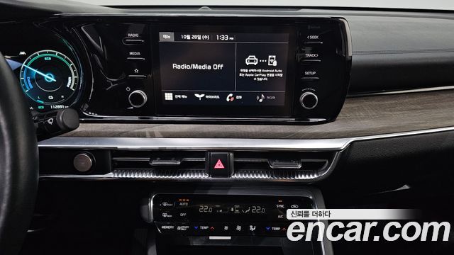 Kia K5 2023 — photo 15