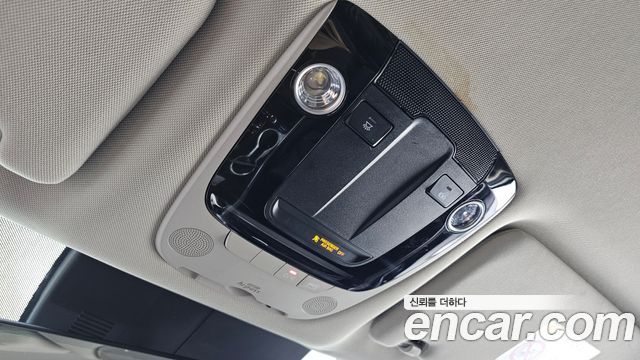 Kia K5 2023 — photo 17