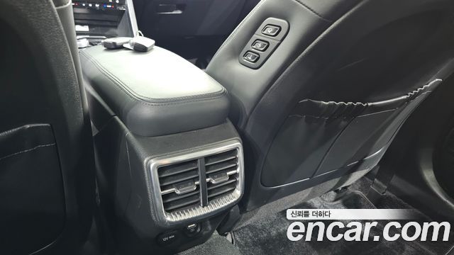 Kia K5 2023 — photo 18