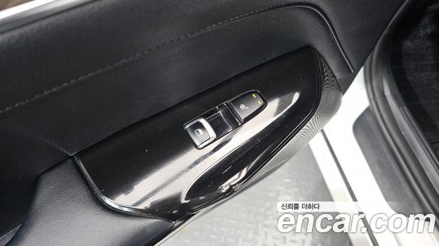 Kia K5 2023 — photo 19