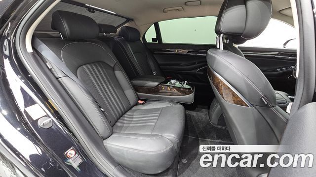Genesis G90 2020 — photo 17