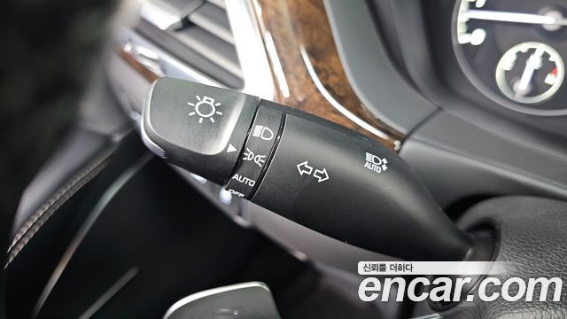 Genesis G90 2020 — photo 25