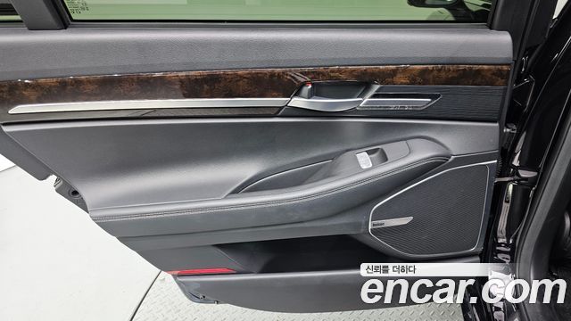 Genesis G90 2020 — photo 15
