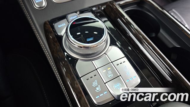 Genesis G90 2020 — photo 29