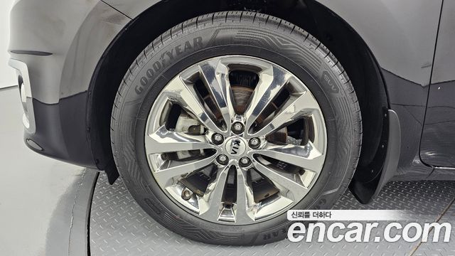Kia Canival 2018 — photo 5