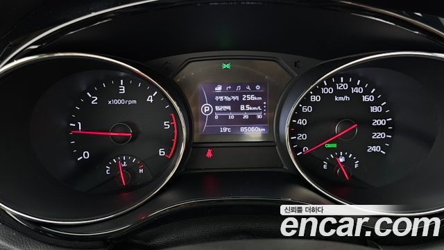 Kia Canival 2018 — photo 8