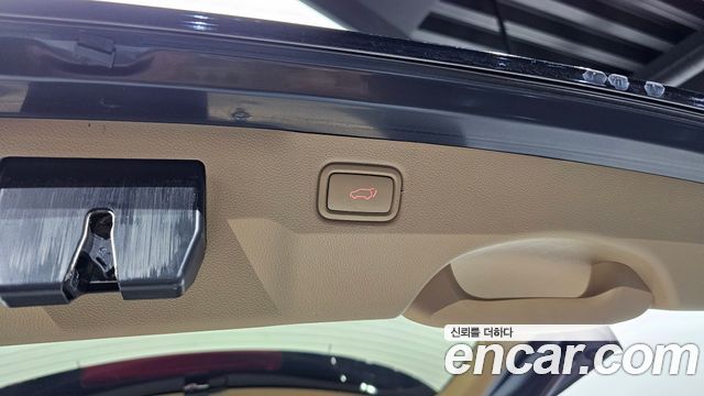 Kia Canival 2018 — photo 20